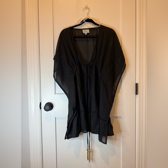True Destinations Women’s Black Sheer Bathing Suit Cover Up Size M Gold Tassel - Picture 3 of 4